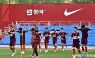 体育直播-包含国内足球教练战术调整，备战下轮的词条