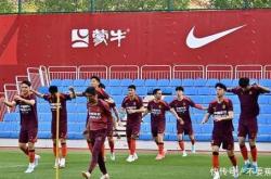 体育直播-包含国内足球教练战术调整，备战下轮的词条