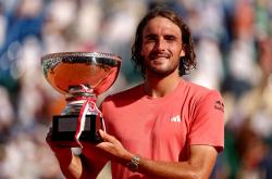 足球直播在线直播观看免费-ATP总决赛力克拉沃尔杯，西西帕斯高光表现