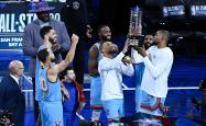 足球直播平台-包含NBA赛场上的精彩表演引发球迷狂热热议的词条