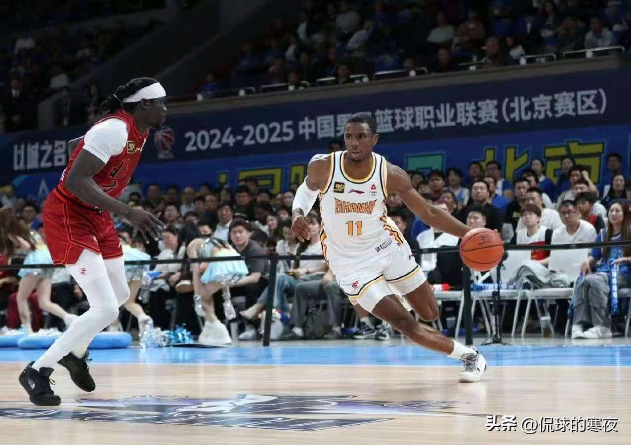 北京队在关键时刻展现出色，成功晋级下一轮比赛的简单介绍
