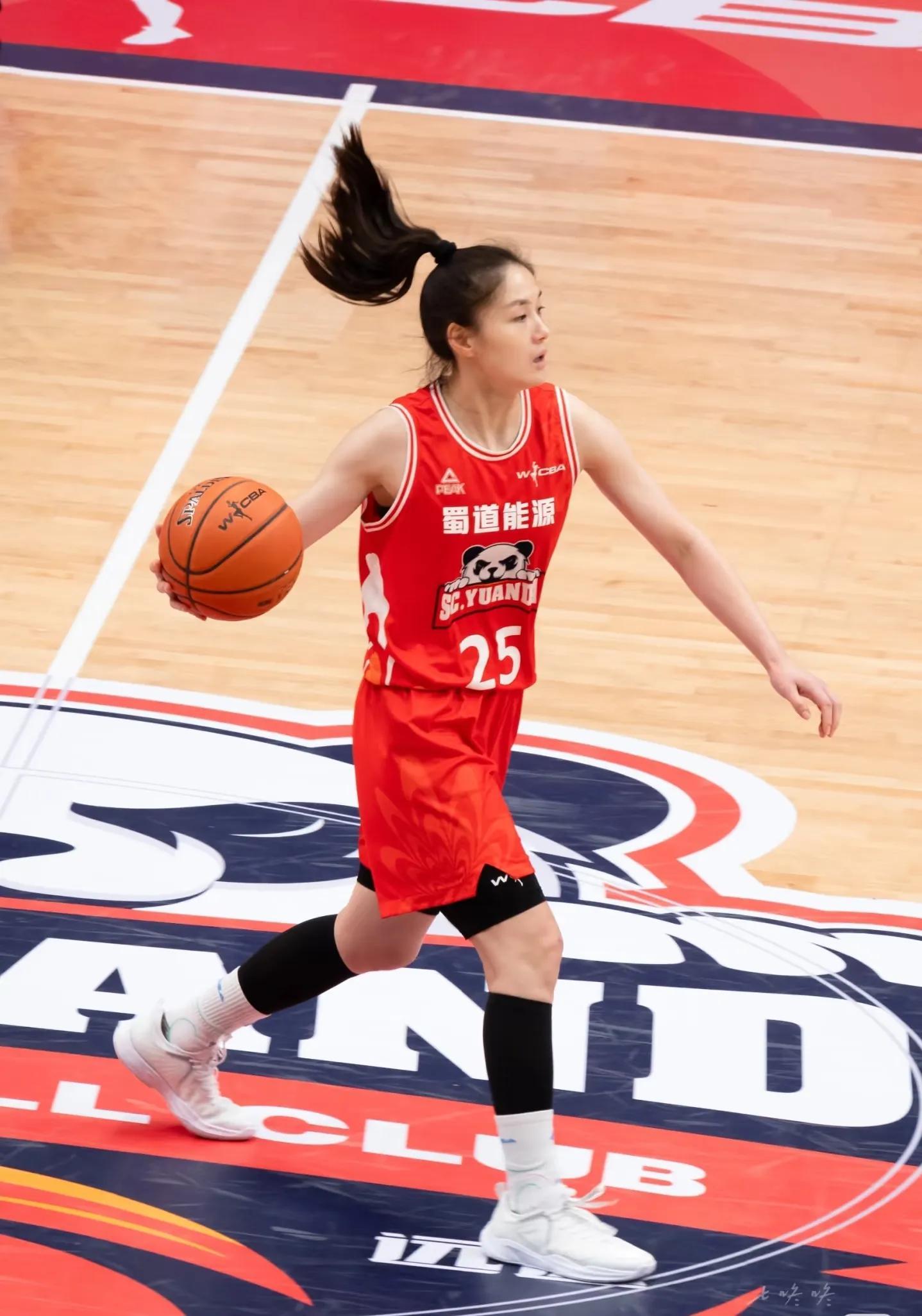 海南女篮士气低迷，备战全力以赴