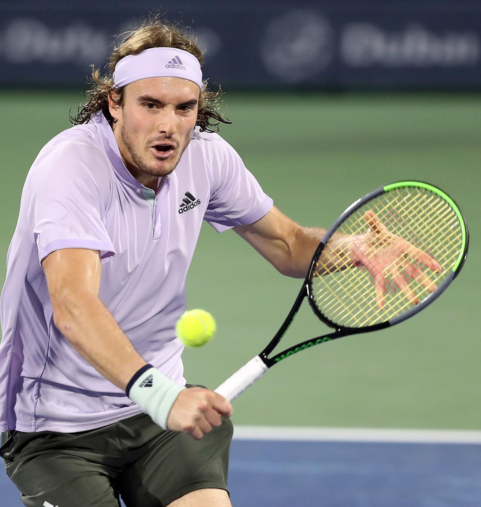 意大利网球队血洗英国网球队，西西帕斯高光表现的简单介绍