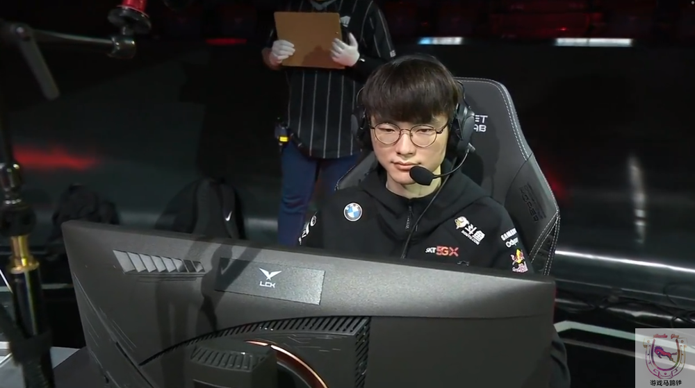 包含C9横扫MAD，Faker打破历史纪录的词条